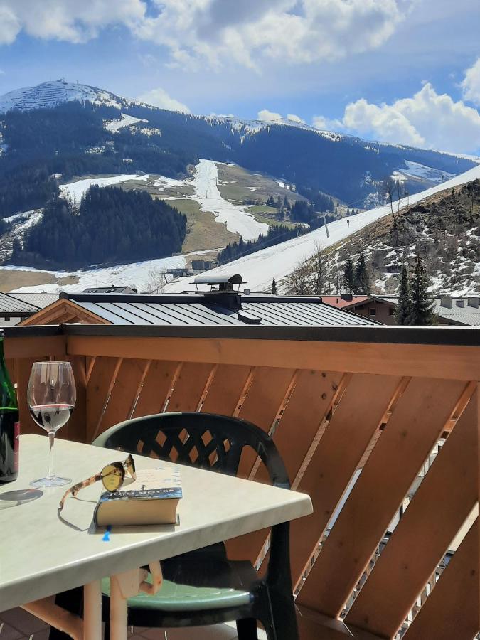 Landhaus Marten Apartment Saalbach-Hinterglemm Bagian luar foto